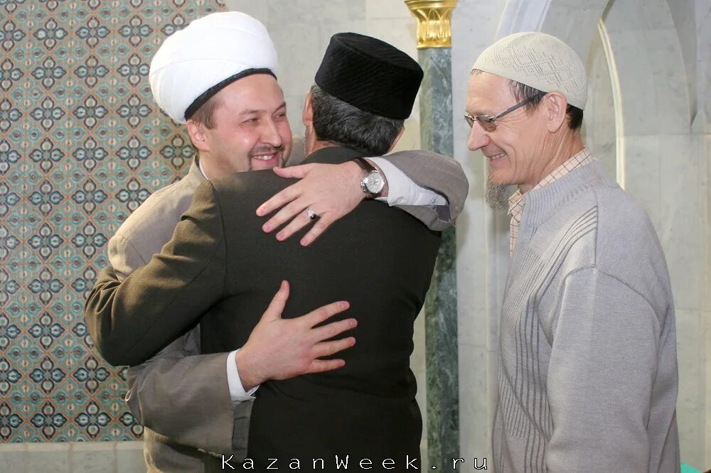 лекции рамиля хазрата юнусова. рамиль хазрат мечеть марджани. гусман хазрат казань. мусулмон юнусов с женой. хазрат юнусов.