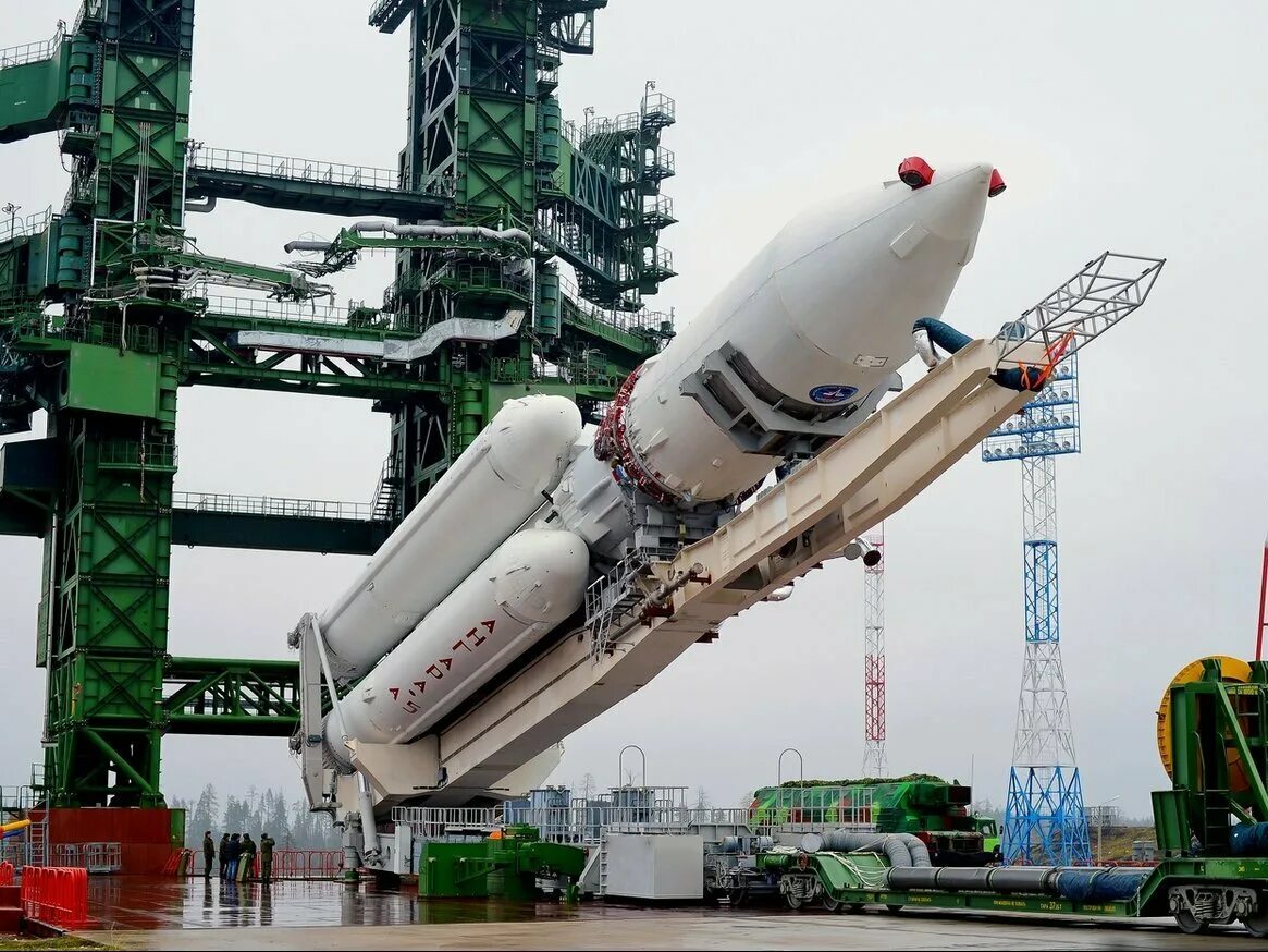 Ракета-носитель "Ангара-а5". Космодром Восточный Ангара а5. Ракета Ангара а5. Тяжелая ракета Ангара-а5.