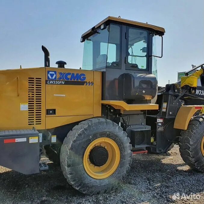 Фронтальный погрузчик xcmg lw330fn. Xcmg 330 фронтальный погрузчик. Xcmg 2021. Фронтальный погрузчик xcmg lw330. Xcmg lw330fn.