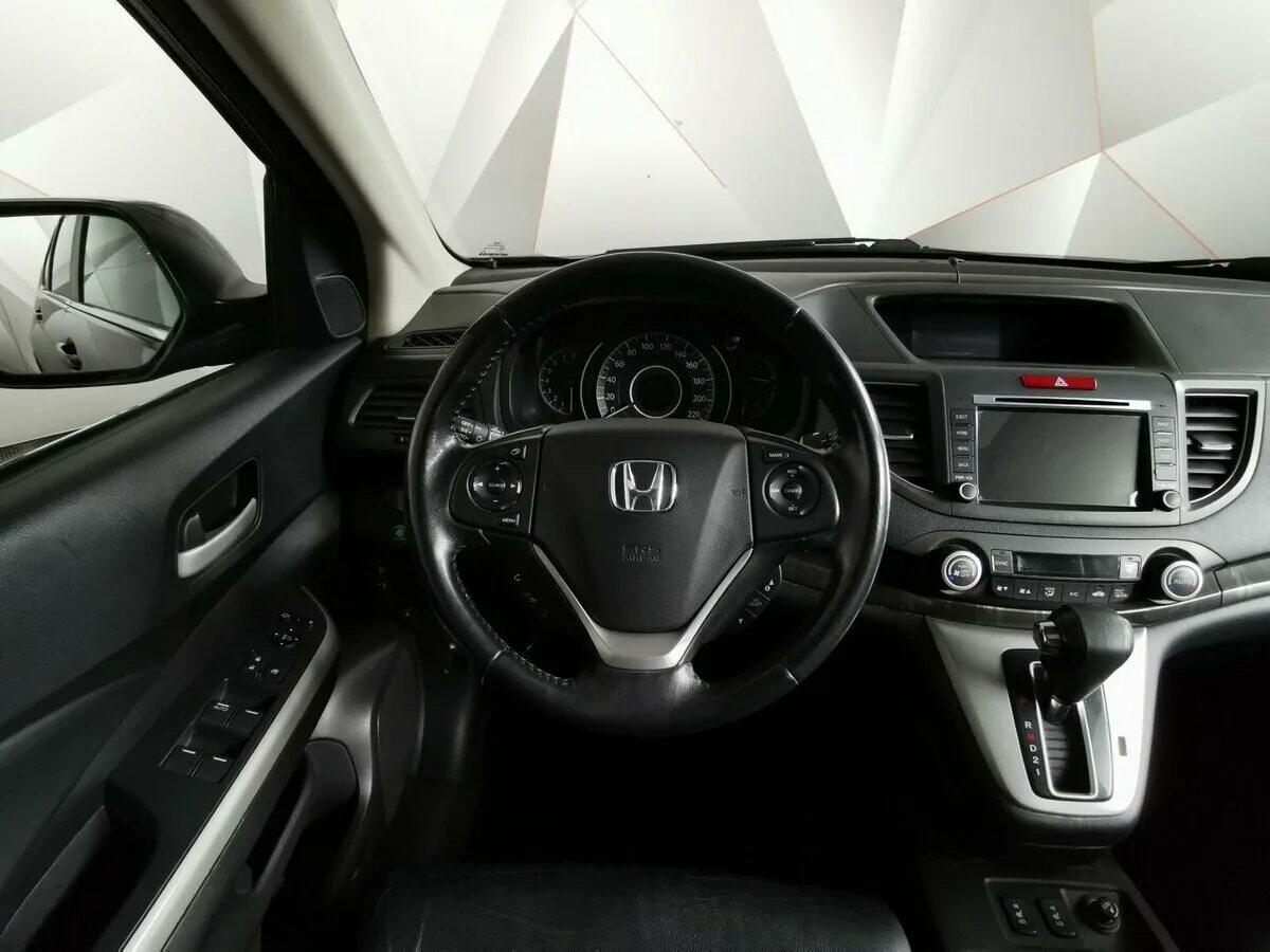 Crv 5 поколения. Honda CRV 2017 год. Honda CRV 2017 салон. Honda CR-V 2017 салон. Хонда CRV 5.