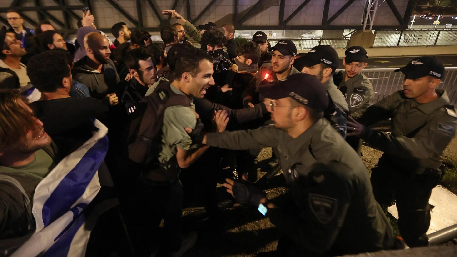 Полиция фото. Протесты в Израиле 2023. Протесты в Тель Авиве.