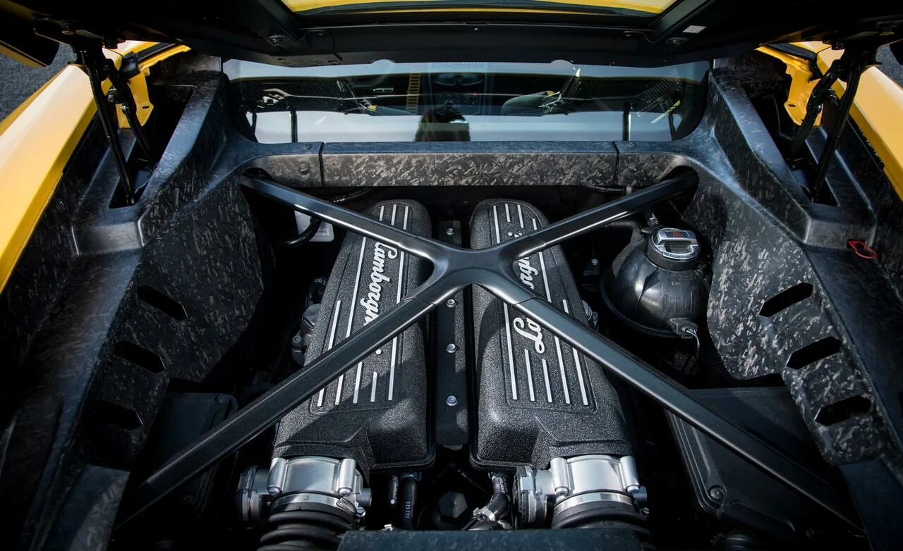Lamborghini huracan мотор v12. Lamborghini huracan двигатель. Lamborghini huracan двигатель. Мотор хуракан мотор ламборгини. Ламборгини хуракан двигатель.