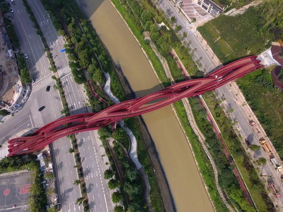 Lucky bridge. Пешеходный мост changsha lucky knot. мост lucky knot, чанша, китай.. пешеходный мост в китае. мост в виде кольца.