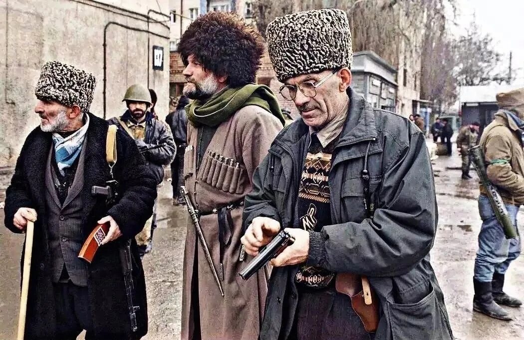 Боевик 1995 годов. Чеченский боевики 1994 1995 грозный. чеченской республики ичкерия 1994 года. чеченские боевики грозный 1995.