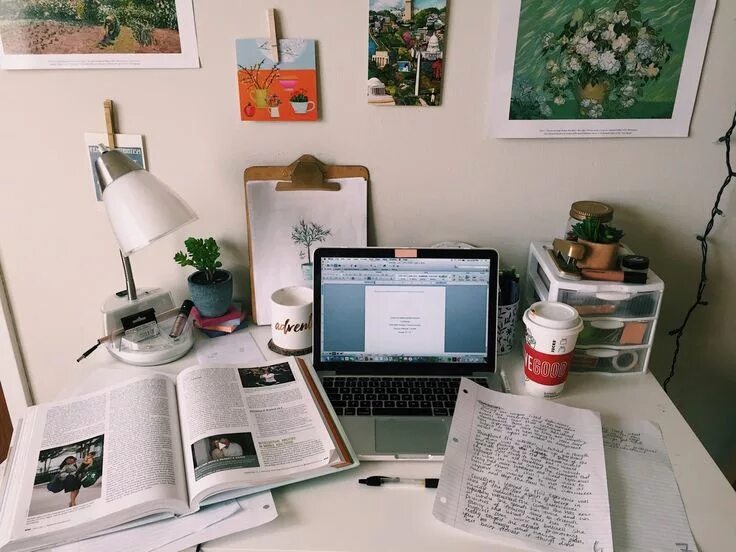 There is a desk in the study. Study desk setup. study room decoration. current desk. study rooms and student.