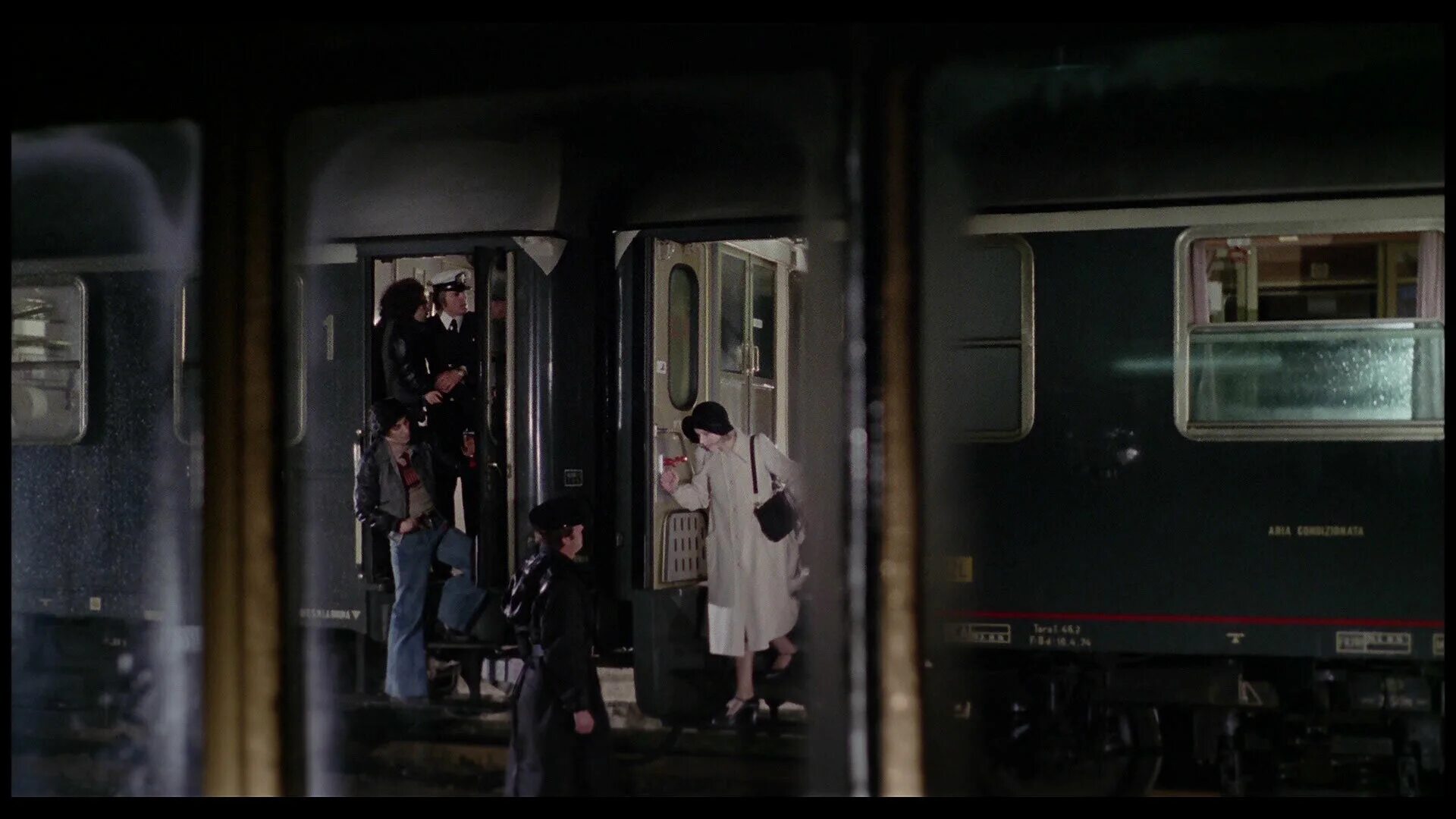 поезд убийц котаро исака книга. поезд убийц экранизация. поезд убийц книга обложка. поезд убийц. роман поезд убийц.