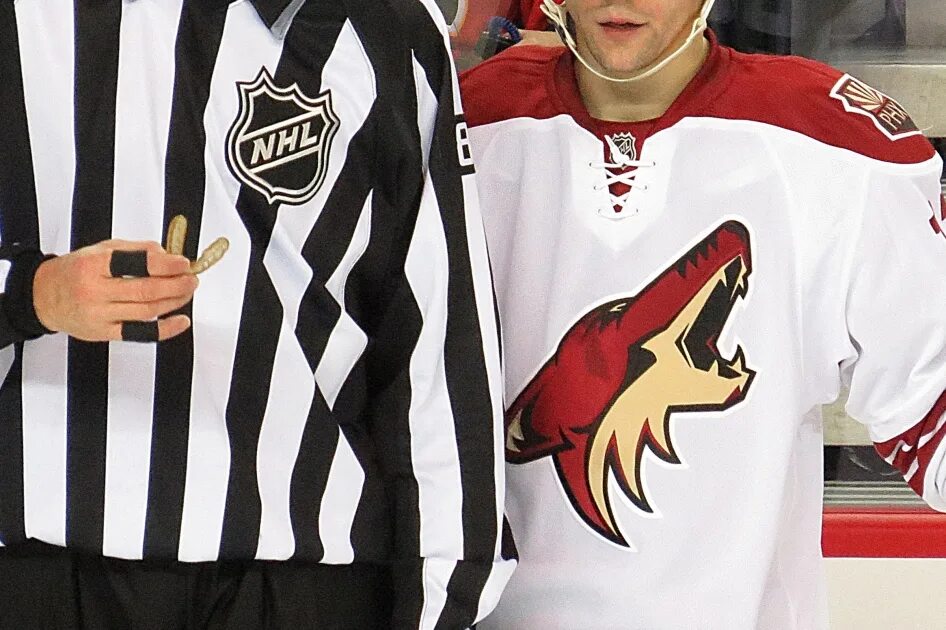 Ванкувер аризона. Ванкувер аризона. Аризона ванкувер нхл логотип. Ванкувер аризона. Ванкувер аризона.