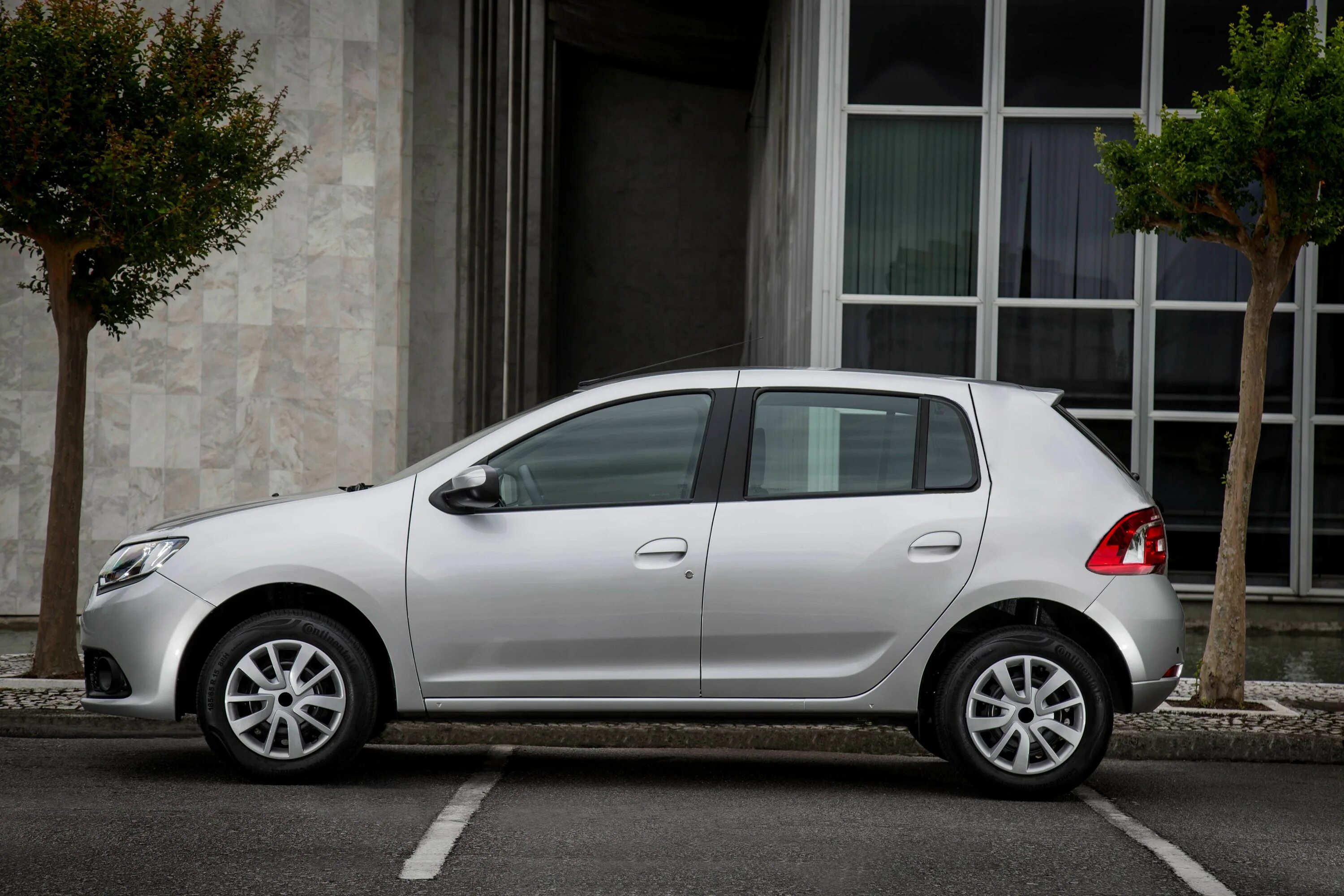 Renault sandero 2018. Рено Сандеро 2018. Ренаулт Сандеро 2018. Машина Сандеро 2018. Рено Сандеро 2018 фото.