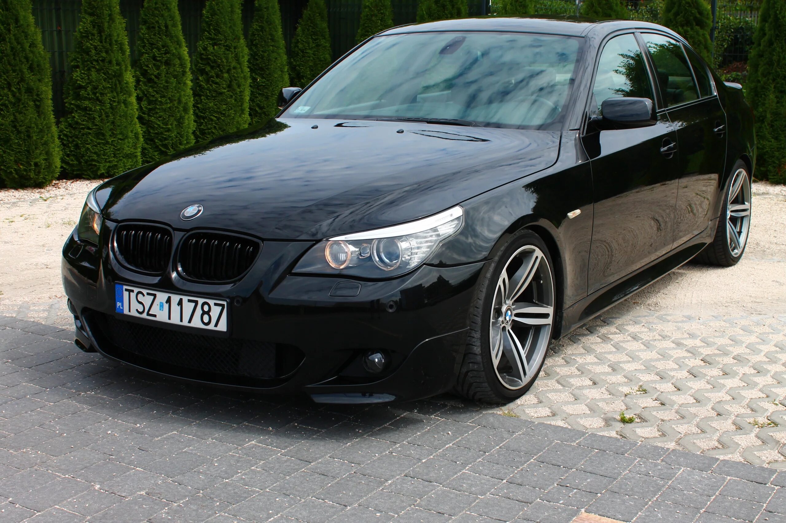 Открыть е60. BMW 530 e60. BMW e60 530i. BMW 530 e60 Black. BMW 5 e60 530d.