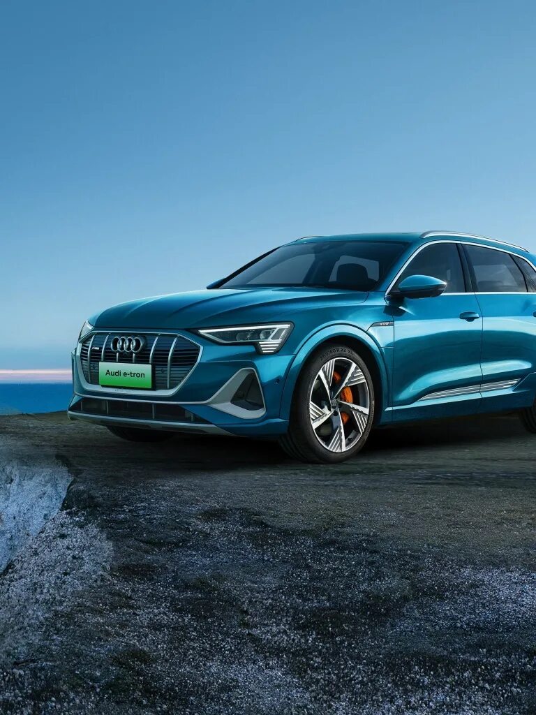 Ауди e tron quattro. Audi e tron. Ауди e-tron 55. Ауди е трон 55 quattro. Audi e tron 55.