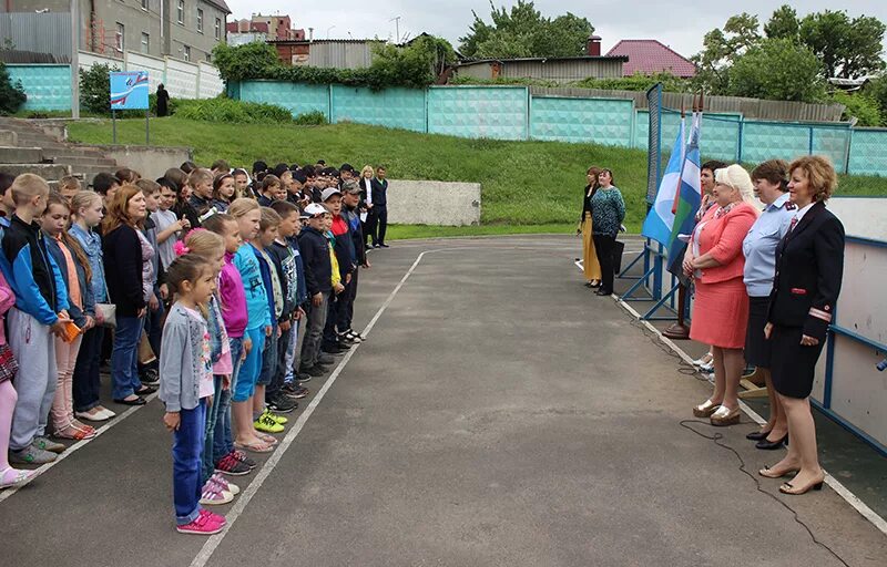 Школа 16 белгород. Белгород школа 16 учителя. МБОУ СОШ 13 Белгород.