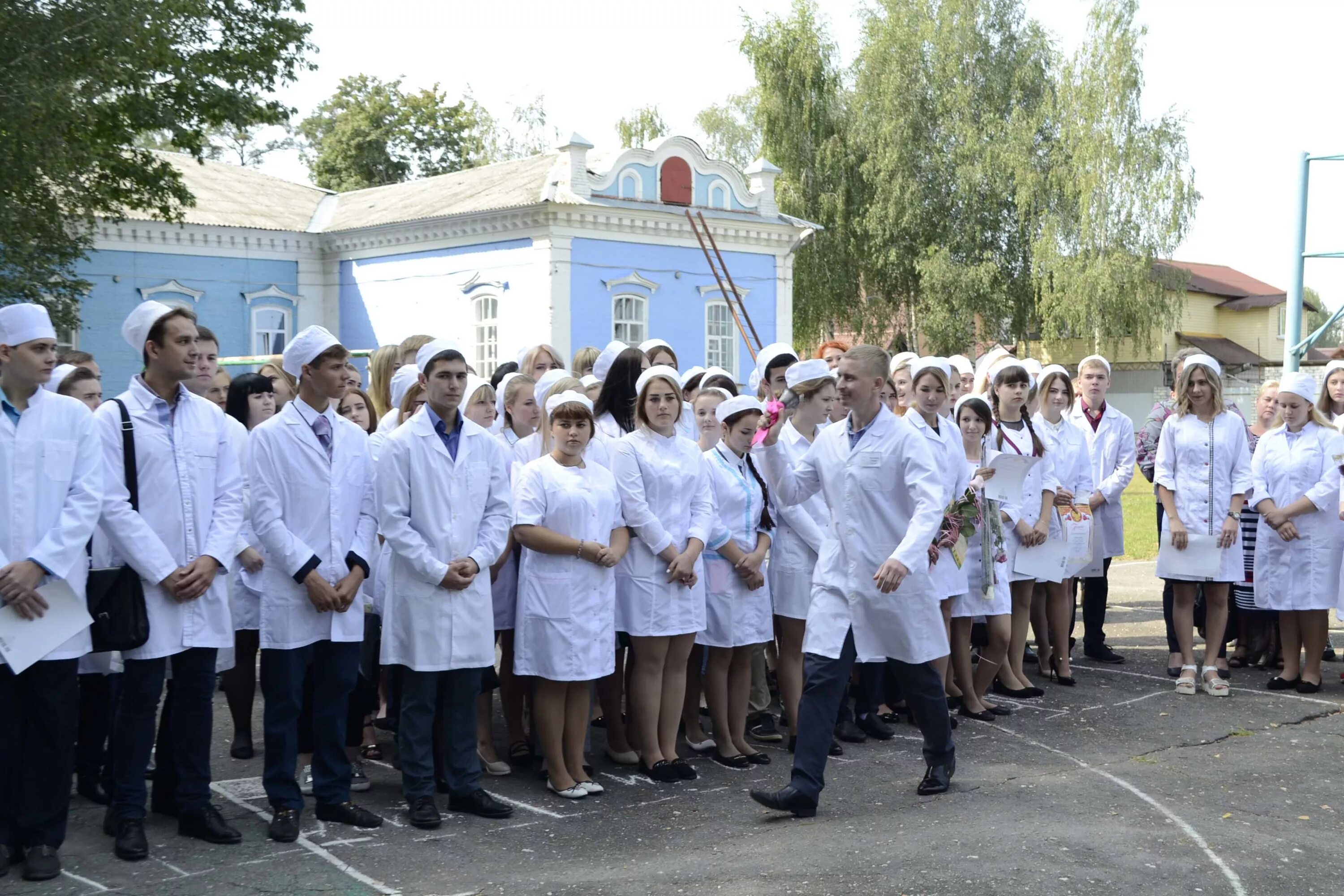 Новозыбков городская больница в 17 0 0. Новозыбков медицинский колледж. Медицинский колледж новозыбков фото. Нмк новозыбковский медицинский. Нбмк, нобму).