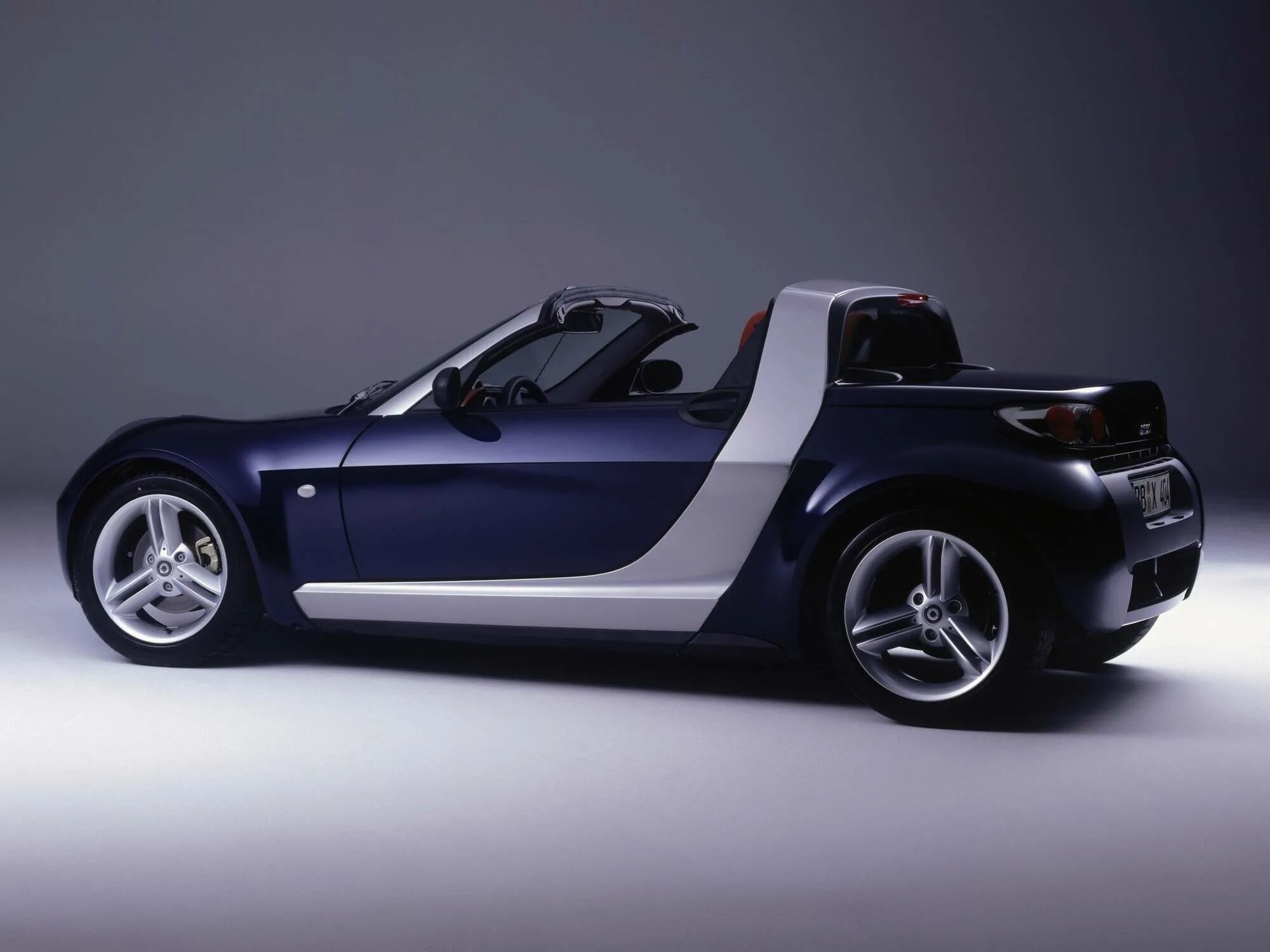 Smart spor. Мерседес Бенц смарт родстер. Smart Roadster Coupe. Мерседес смарт родстер купе. Mercedes Smart Roadster 2003.