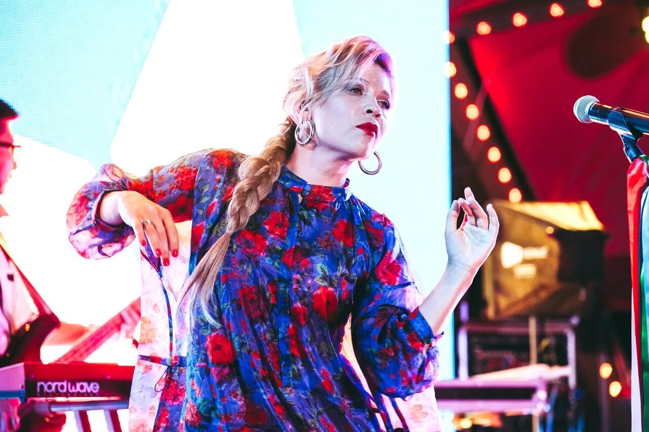 концерт пелагеи вишневый сад. пелагея 2019. варвара певица. линда певица и маша макарова. варвара певица 2021.