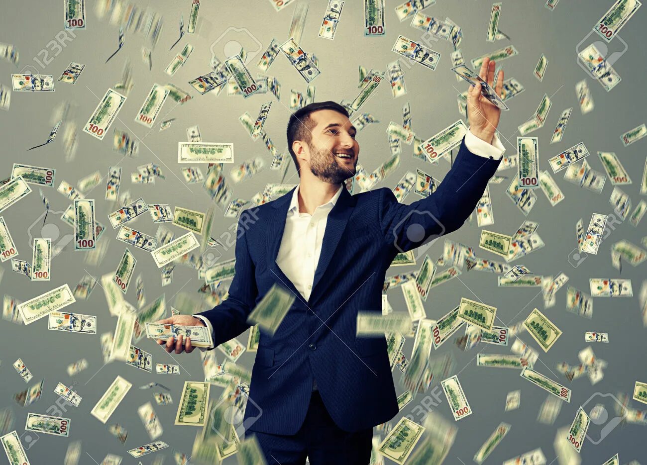 бизнесмен даст деньги