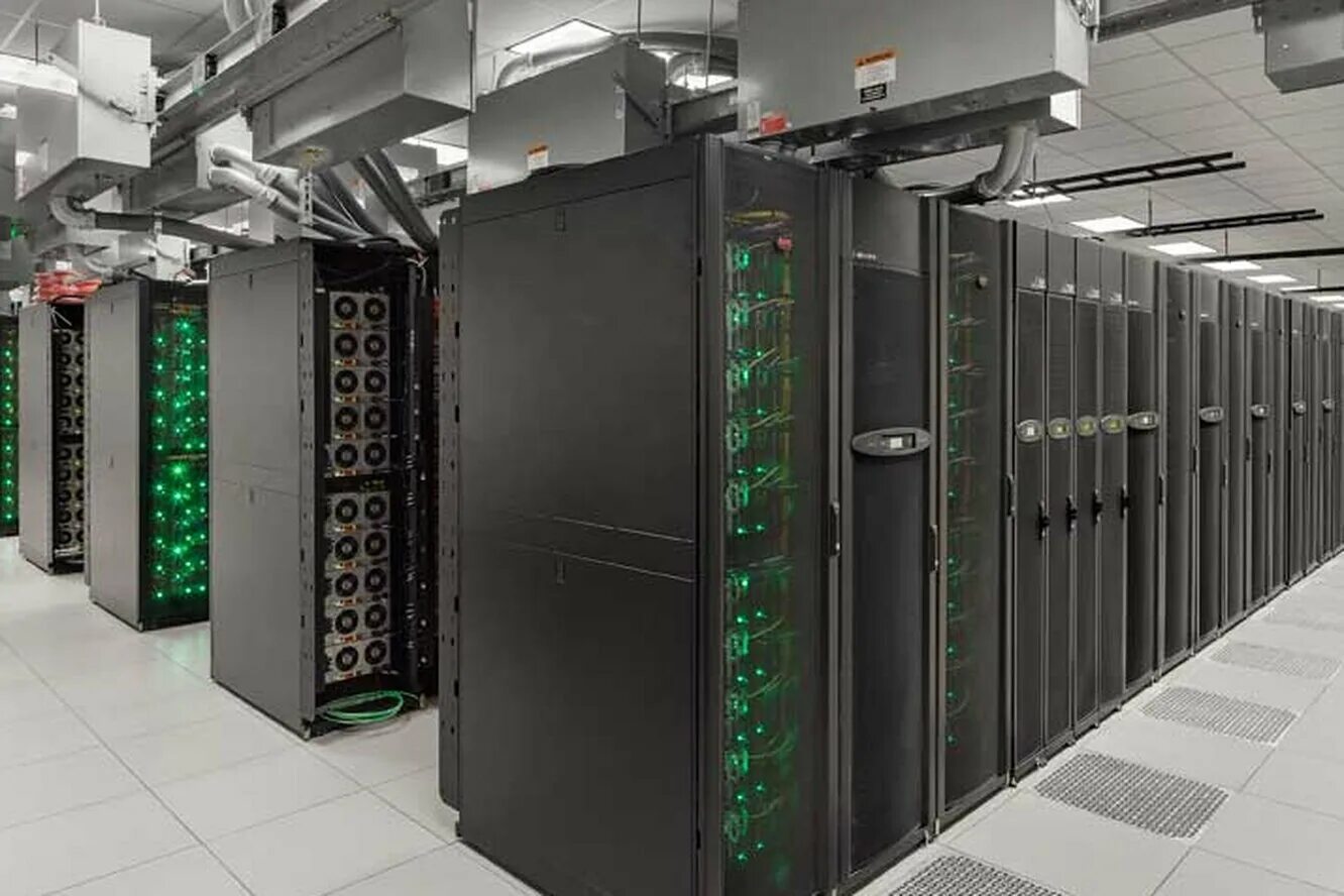 Большая эвм (мэйнфрейм, mainframe). Современные вычислительные системы. Современные вычислительные системы. Суперкомпьютеры производительностью в 100 петафлопсов. Современные вычислительные системы.