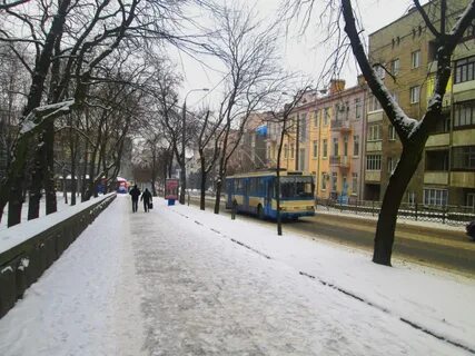Ровно сейчас