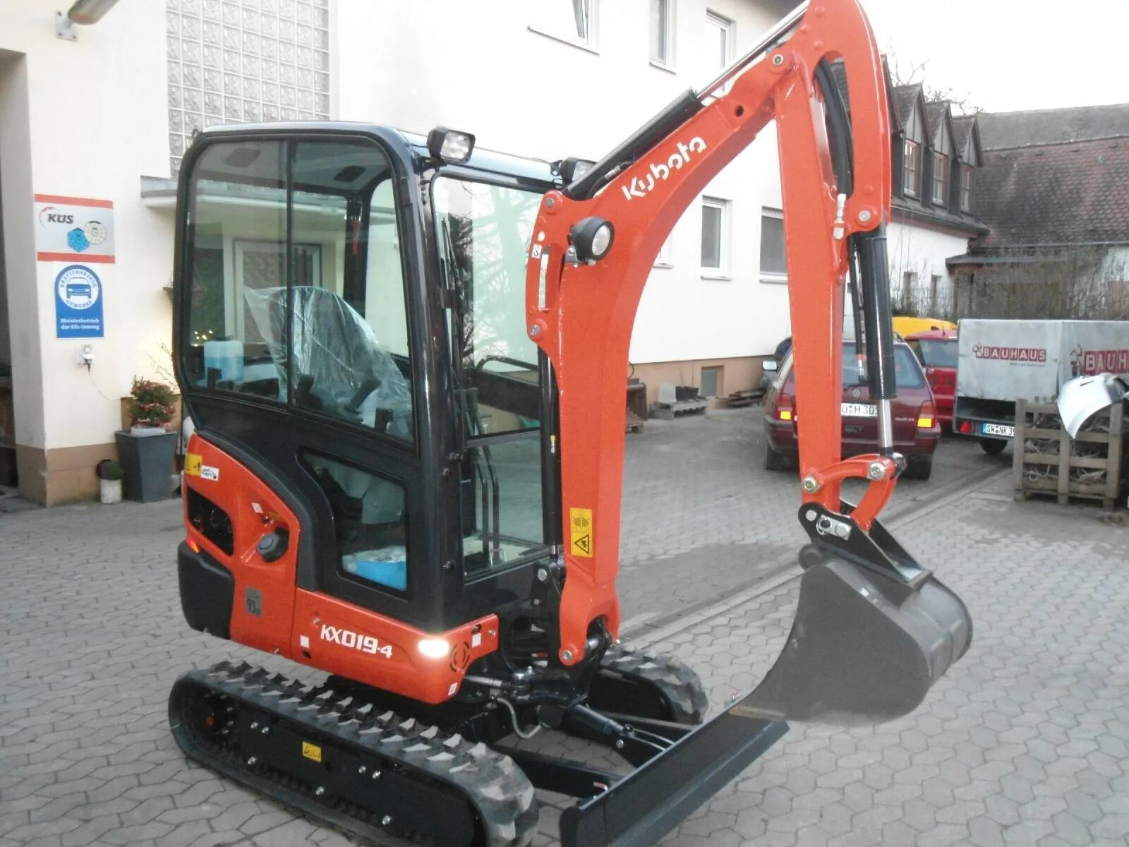 Купить мини экскаватор кубота. Мини-экскаватор Kubota kx019-4. Экскаватор Kubota kx019. Кубота мини экскаватор kx161. Kubota KX 019-4 UF,fhbn.