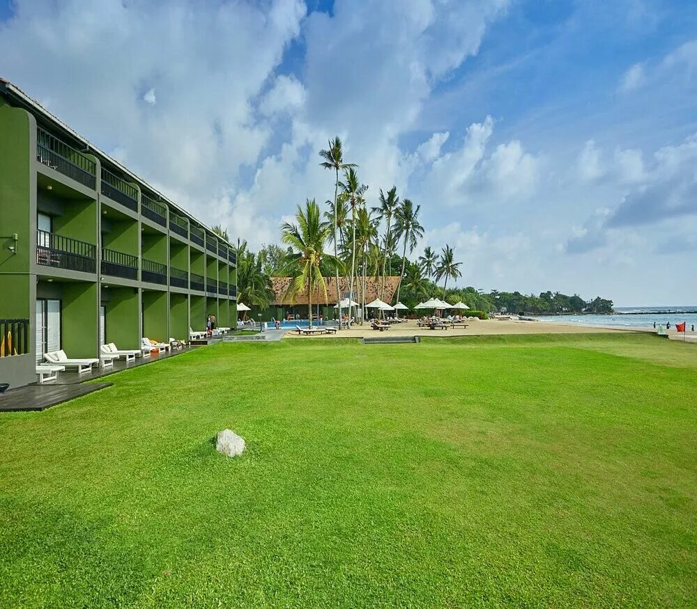 Rainbow surf beach hotel шри ланка. Отель Ekho Surf. Бентота Шри Ланка. Ekho Surf отель Шри Ланка. Echo Surf Hotel 4 Шри-Ланка.