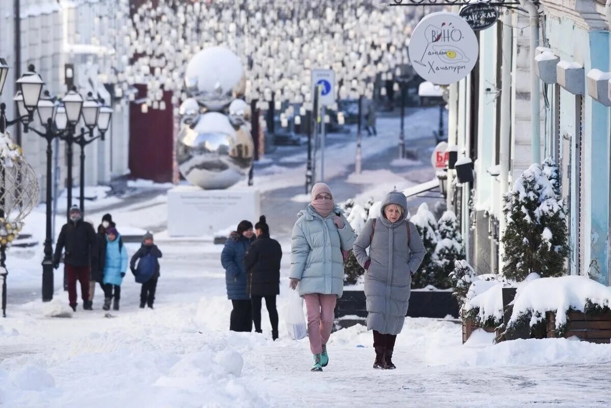 Морозы в Москве. Зимой бывает Морозы в москвейй. Москва зимой градусы. Москва зима Мороз. Потепление в москве в декабре