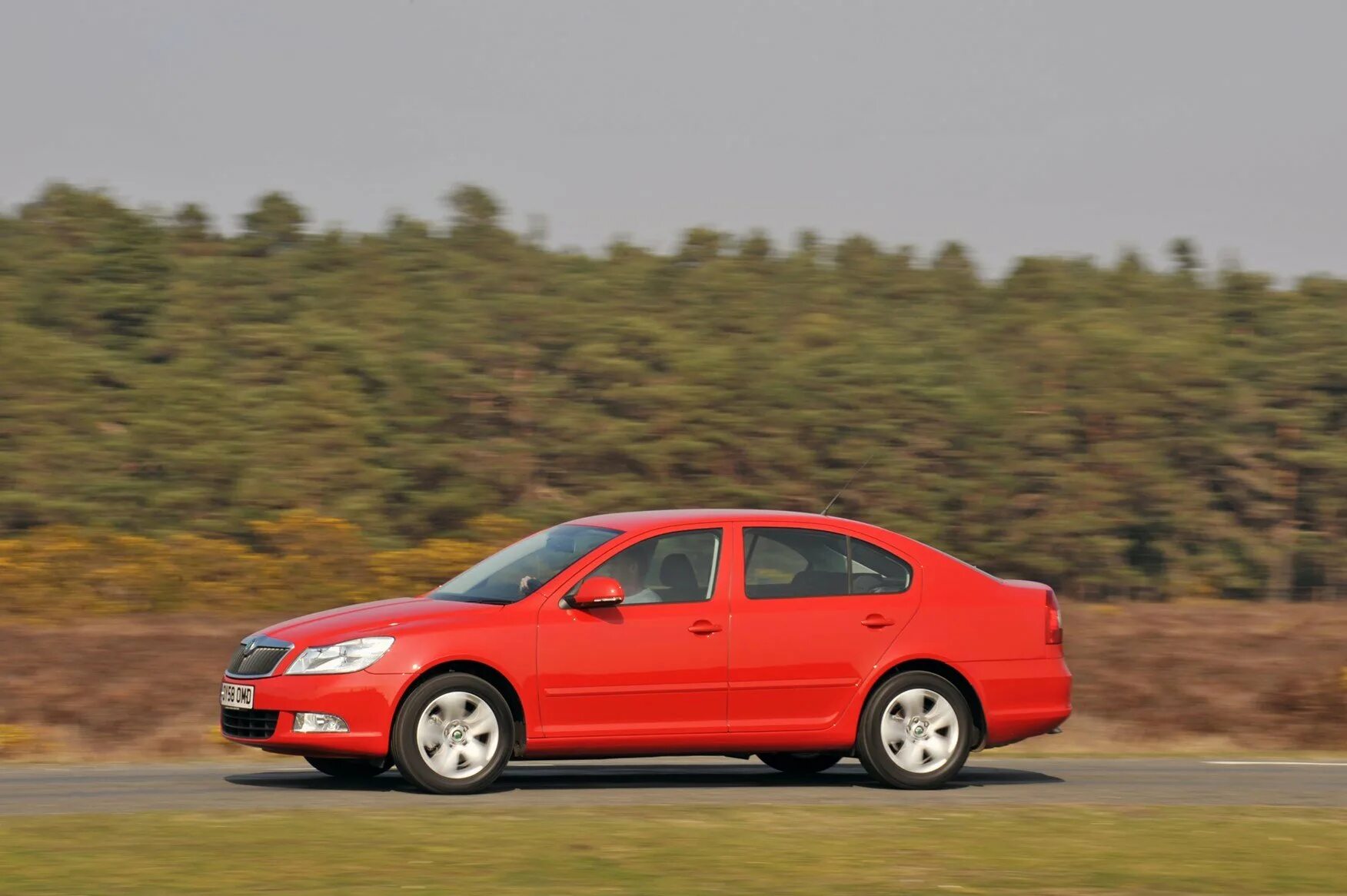 Шкода фабия 2014. Skoda octavia 2004. Skoda octavia хэтчбек. Шкодк актавия фургон. Škoda octavia хэтчбек.