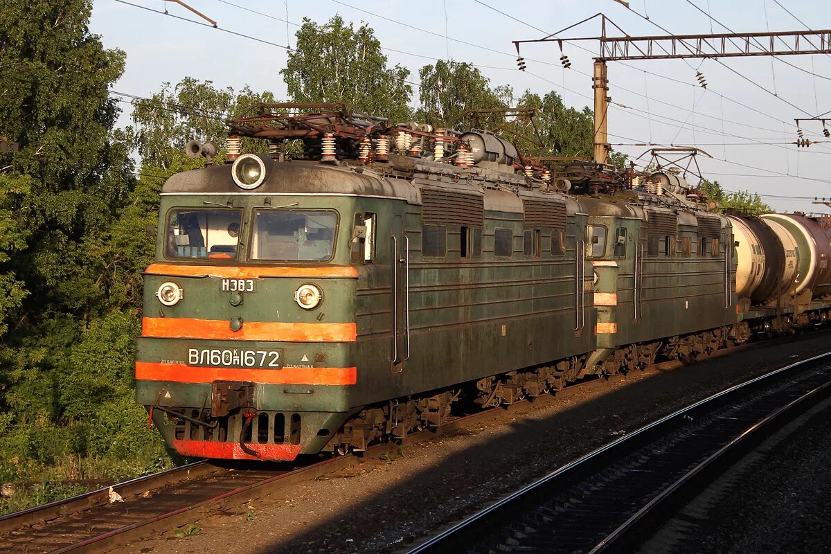 грузовой электровоз вл 80. 80с31 (ts80c31x2). Nissan 240sx сток. Z80 + p8279.