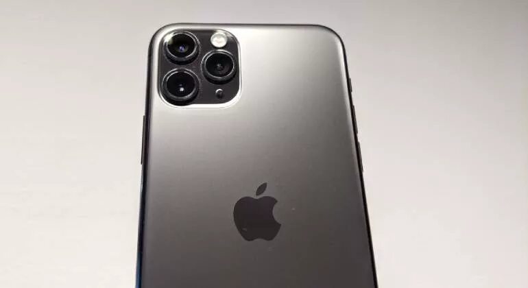 Айфон 11 про черный. Apple iphone 11 Pro черный. Iphone 11 Pro Max черный. Apple iphone 11 64gb Black. Iphone 11 64gb черный.