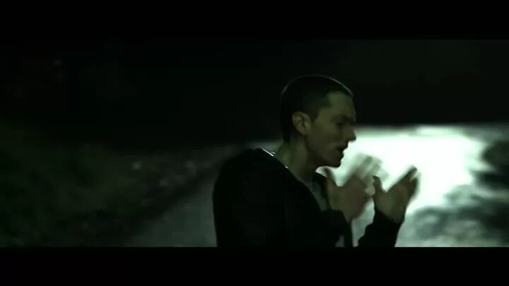 Eminem adele stay with me. Space bound Эминем. Eminem Space bound клип. Eminem Space bound фото. Eminem Space bound text.