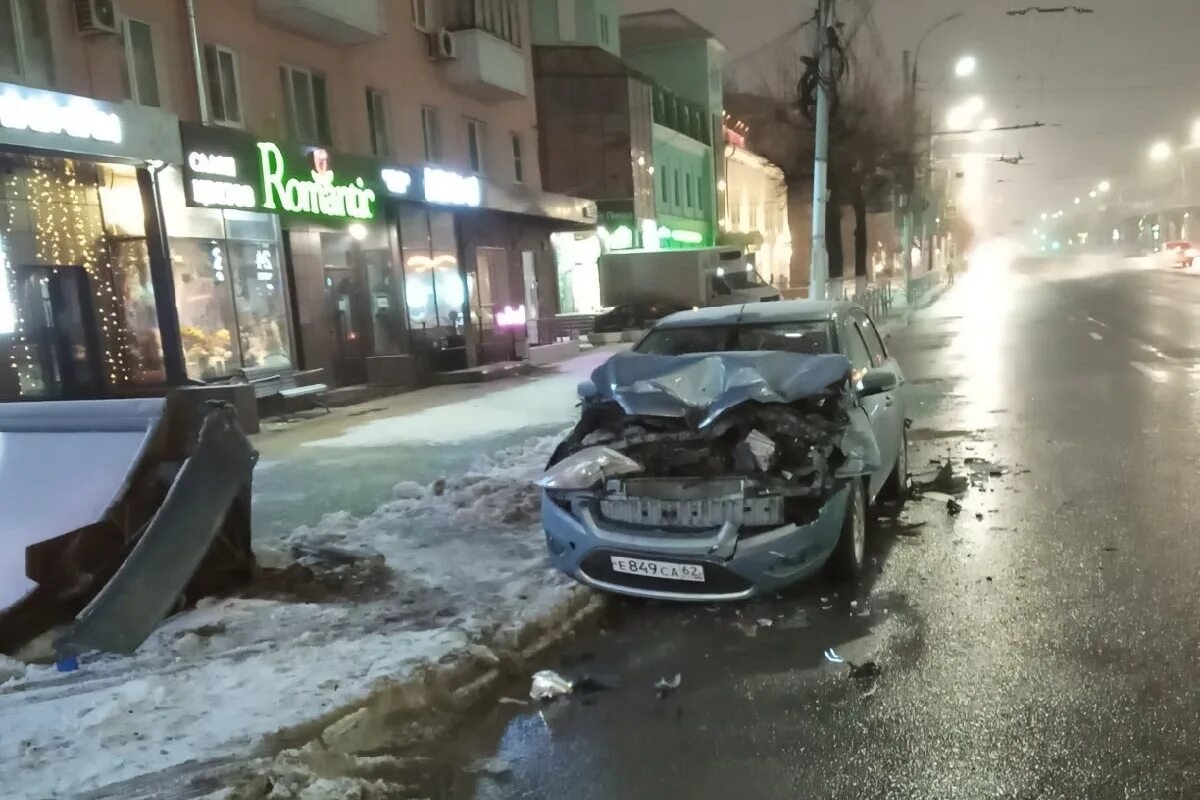 ДТП Рязань Первомайский проспект. ДТП на Рязанском проспекте. Авария на Первомайке Рязань.