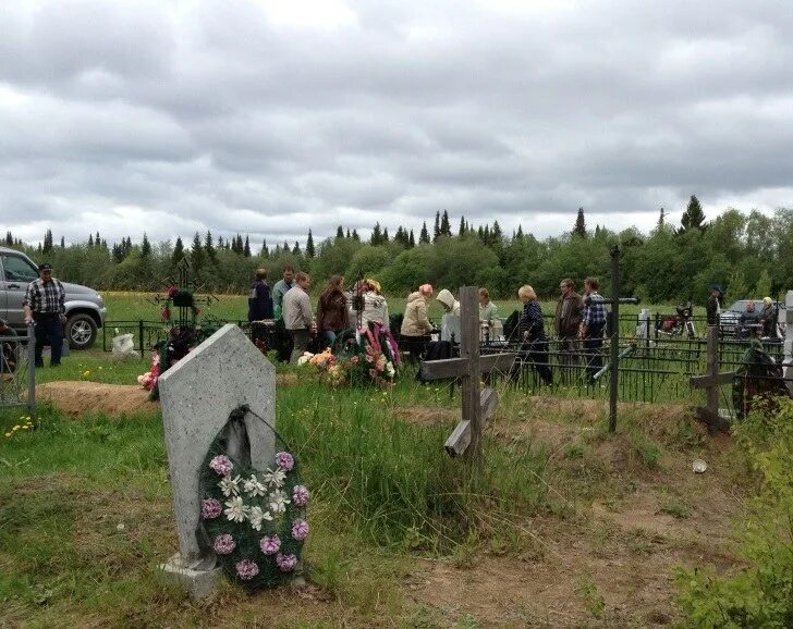 Самые страшные похороны. Во сколько часов хоронят людей.