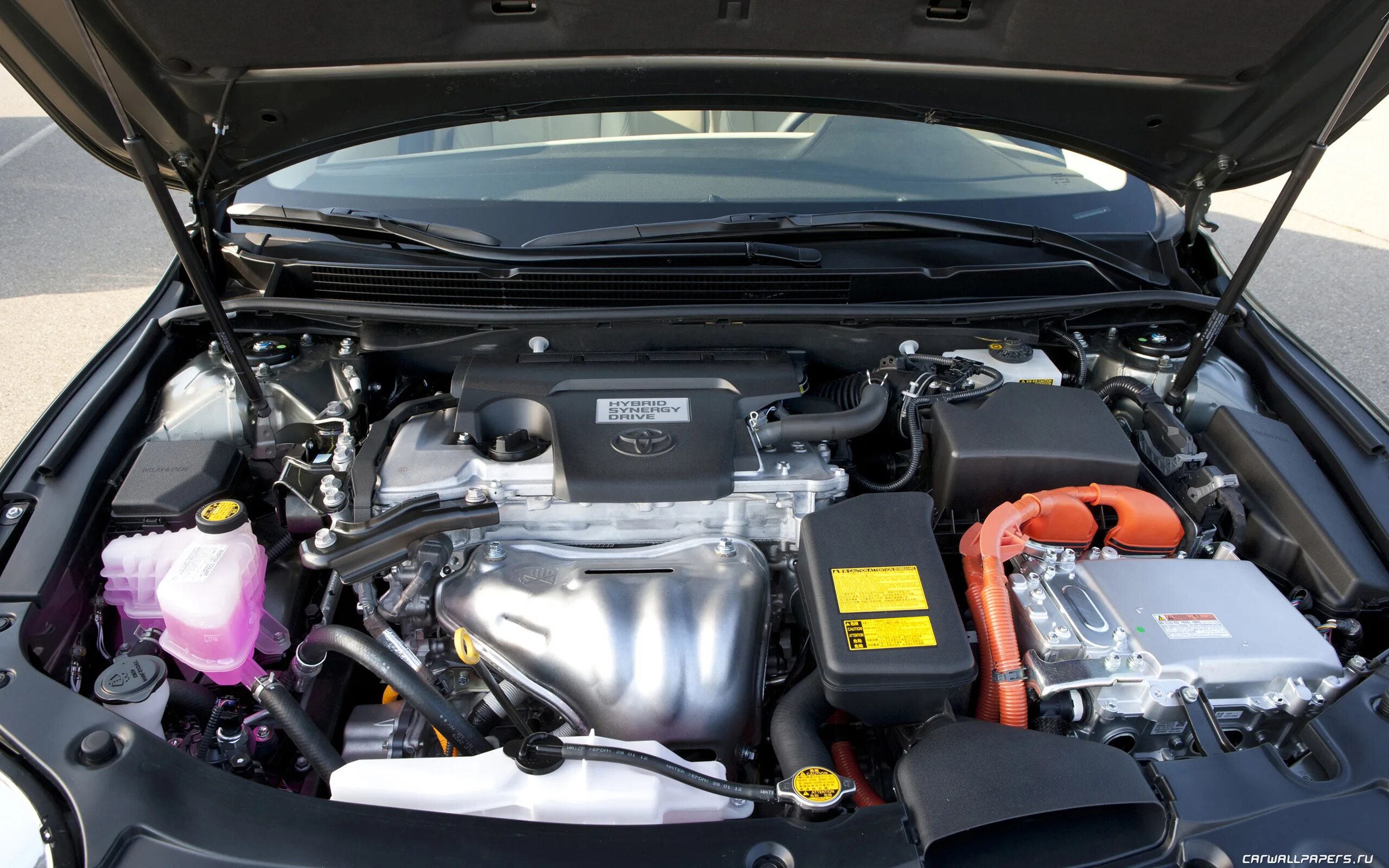 Toyota camry hybrid 2011. Toyota yaris 2012 model hybrid. 5 гибрид. Toyota avalon 2013 hybrid двигатель. Toyota yaris 2012.