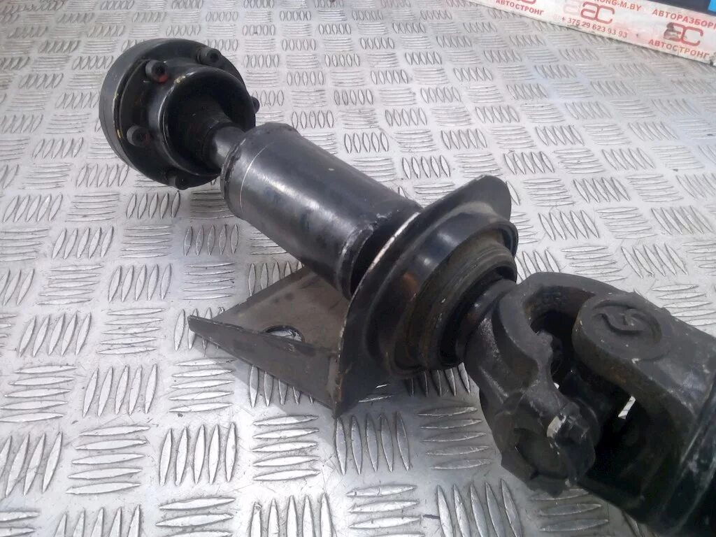 Передний кардан на w163 3. Передний карданный вал мерседес мл163. Кардан мл 163 2. Кардан мл. Кардан мл.