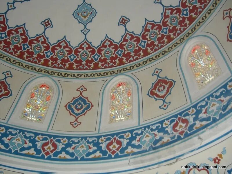 Роспись храма василия блаженного. Альфрейная роспись храма виноградная лоза. Византийский орнамент в храме. Византийский орнамент роспись храма. Орнамент в православном храме.