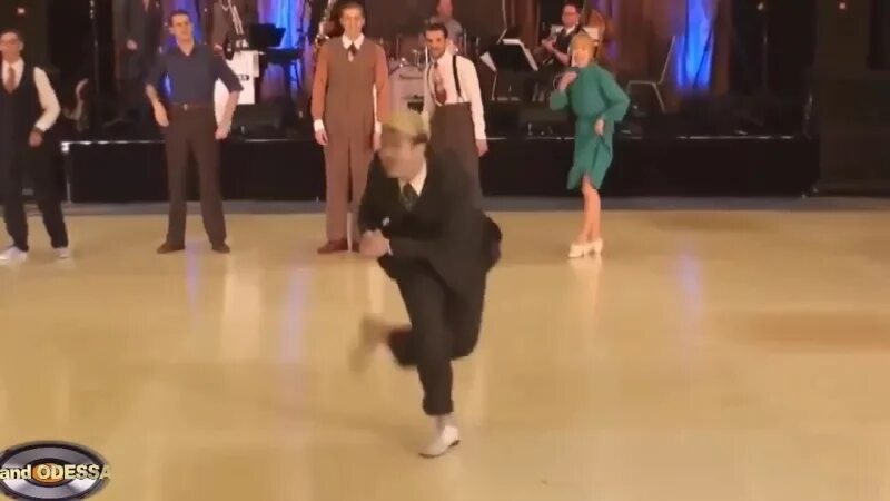 Слушать одесса банд на русском. Танцуем дорогая танцуем мы с тобой банд одесса. бед одесса нравится мне. нравится мне с тобой банд одесса.