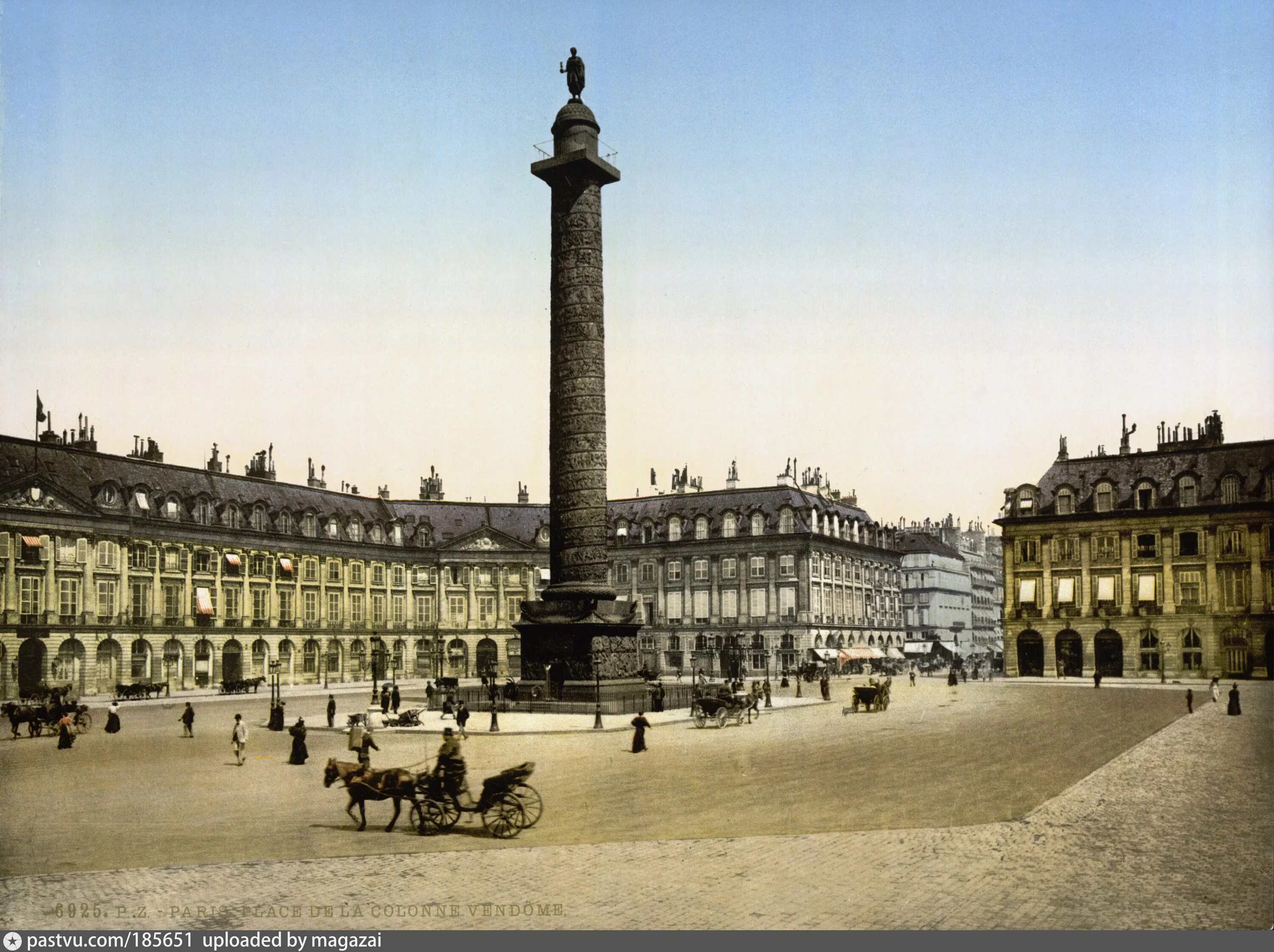 Вандомская площадь в Париже. Вандомская колонна Франция. Вандомская площадь (Париж, Франция). Place Vendome в Париже. Франция 1800