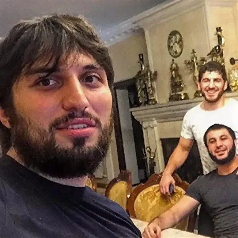 Магомед караханович балакеримов. Мурад балакеримов. Карахан боец. Пирмагомед балакеримов. Балакеримов пирмагомед караханович.