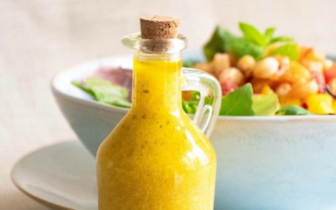 Соус для салатов на основе масла. Соус Vinaigrette. Соус винегрет (Vinaigrette).. Соус с оливковым маслом. Лимонно горчичный соус.