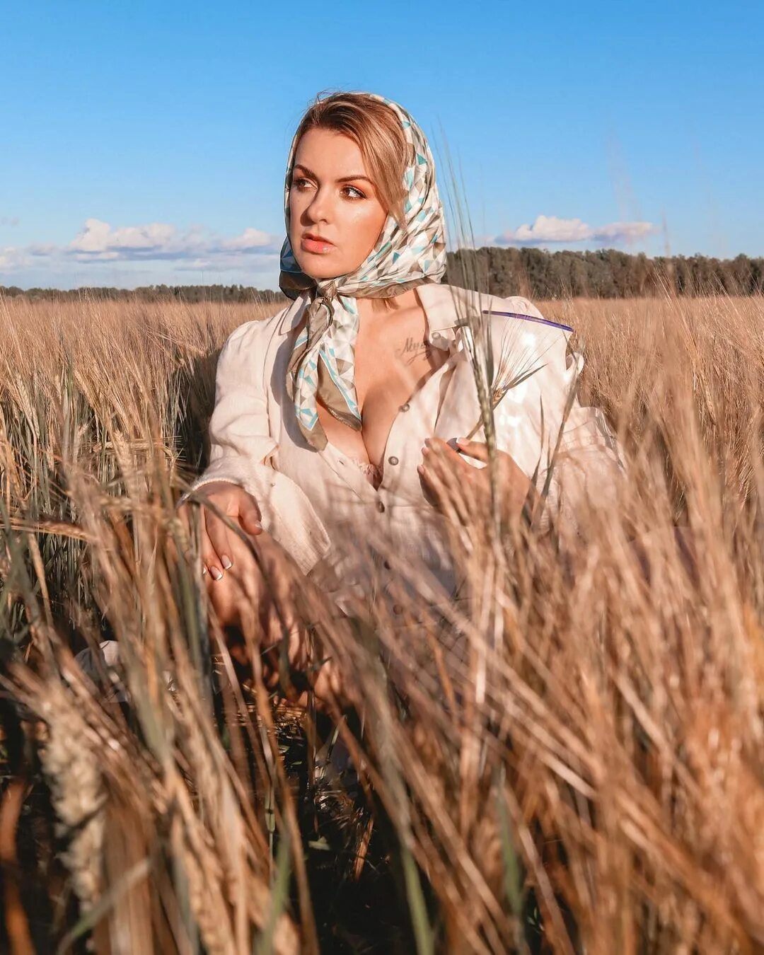 Сельские женщины. Деревенские девушки. Красивые сельские женщины. Фото деревенских женщин