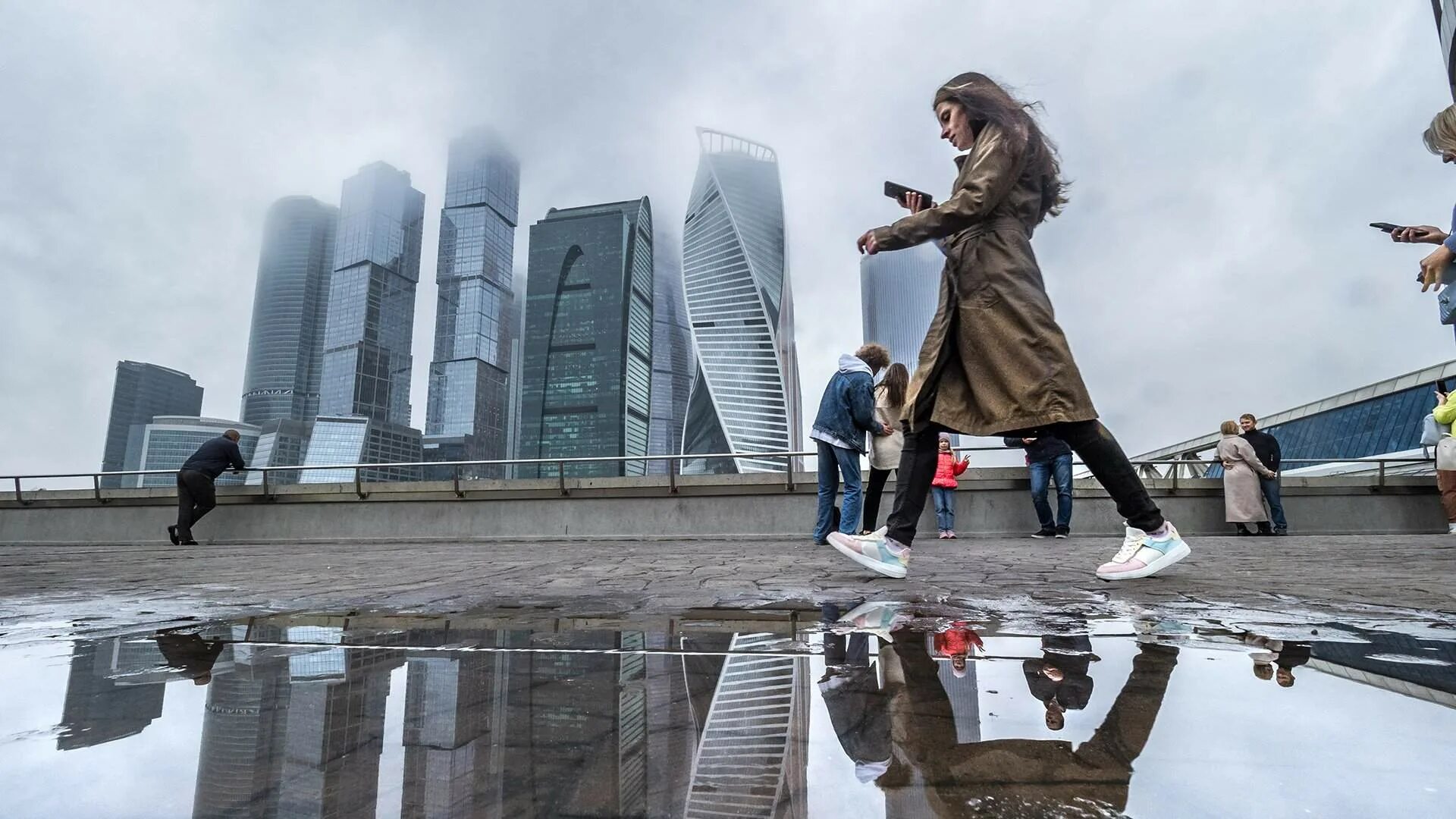 Потоп. Москва Сити разрушения. Москва Сити дождь. Москва Сити дождливая.