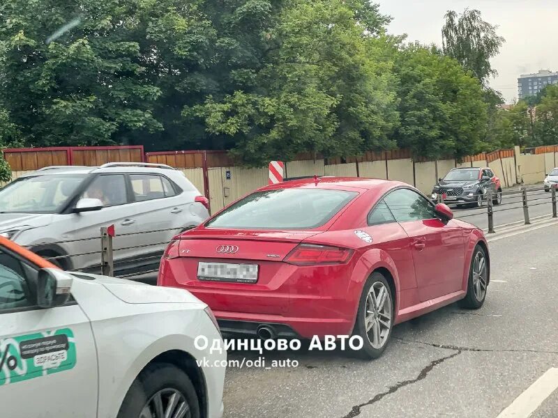 буча машины на улице. одинцово машина. одинцовская об автомобиле. одинцово машина. одинцово машины.