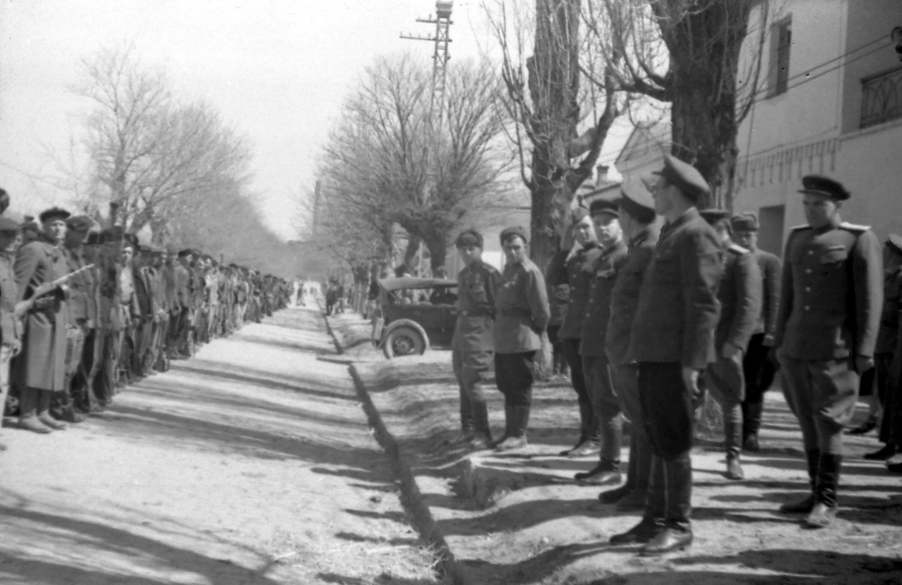 Освобождение Симферополя апрель 1944. Симферополь в годы оккупации 1941-1944 гг. Симферополь фото 1944. Оккупация Симферополя. Симферополь 1944 года