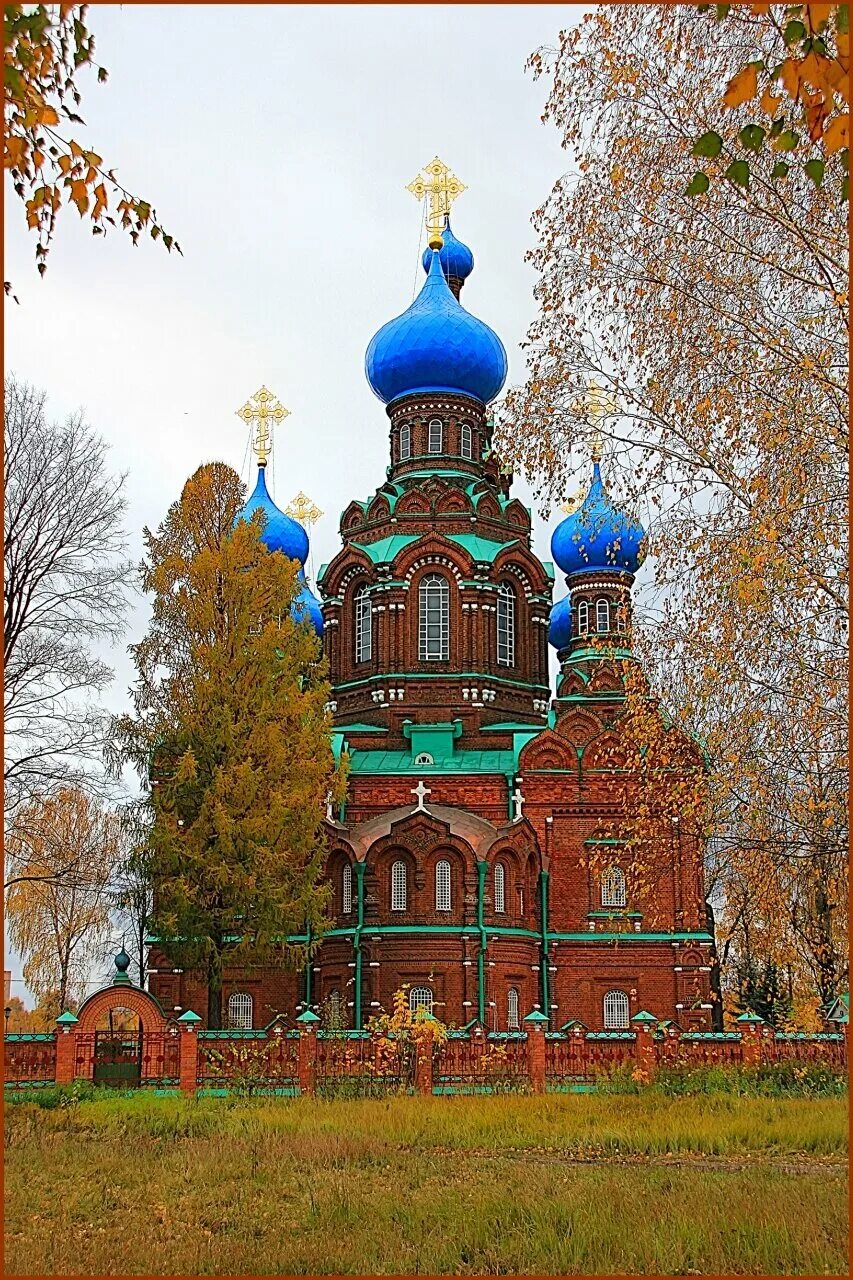 храм богородицы в черкизово. храм покрова пресвятой богородицы (черкизово). церковь в черкизово пушкинский район. покровский храм в черкизово московской области. храм покрова пресвятой богородицы черкизово пушкинский район.