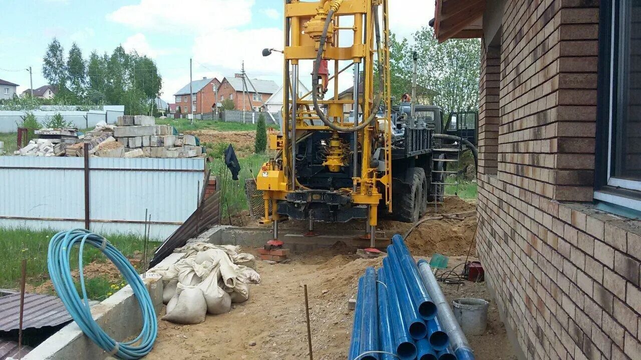 Бурение скважин на воду. Бурение скважин под ключ. Скважина под ключ. Бурение скважин на воду фото. Бурение скважин под ключ спб