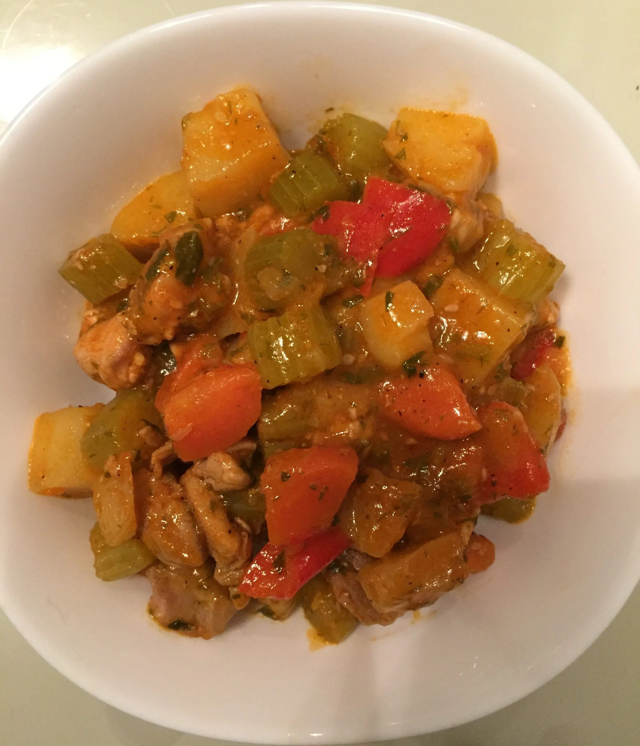 Вариант рагу. Овощное рагу. рагу из овощей. рагу с овощами. овощное рагу с курицей.