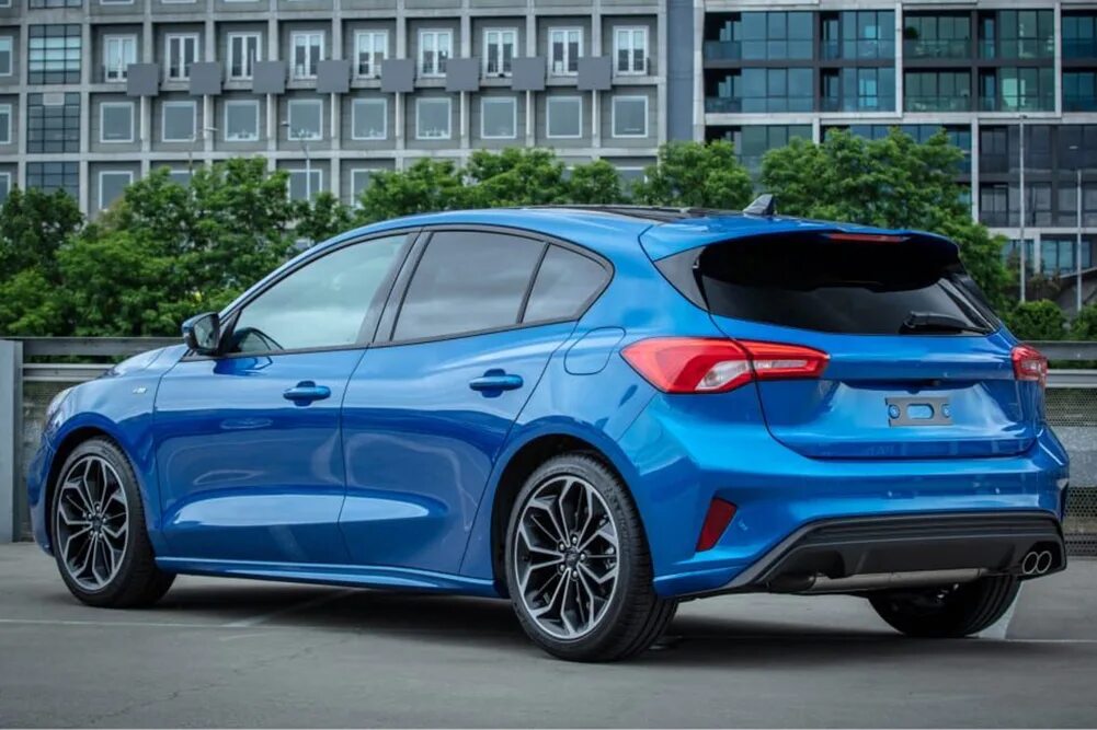 Хэтчбеки 2019 года. Ford Focus 2019 St line. Ford Focus Hatchback 2020. Ford Focus 2019 хэтчбек. Ford Focus St 2019.