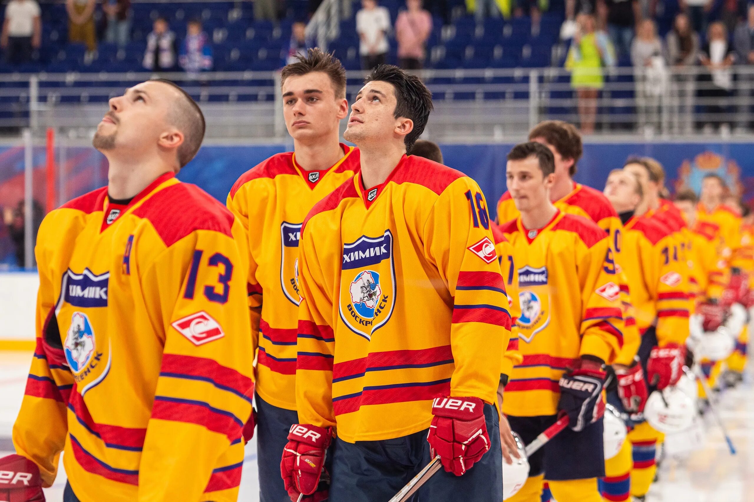 Лдс химик воскресенск. Хк химик арена. Химик воскресенск 2023 2024. Хоккеисты воскресенска. Химик хоккей.
