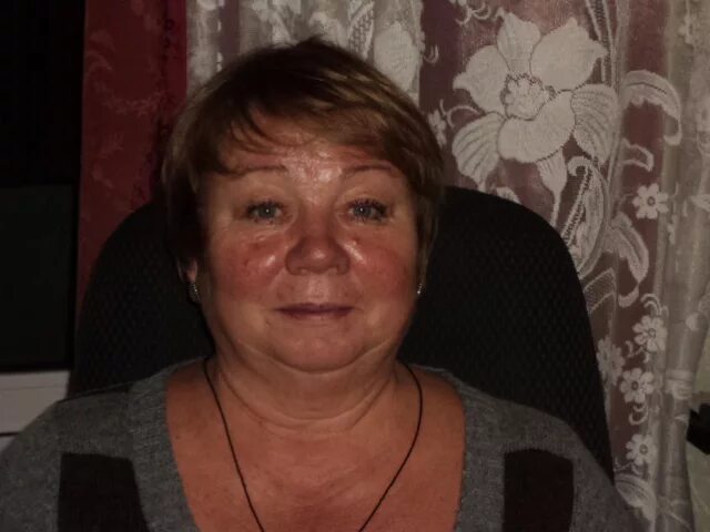 Домохозяйка убирается. Требуется домработница с проживанием. Требуется домработница с проживанием. Требуется домработница с проживанием. Клининг уборка.