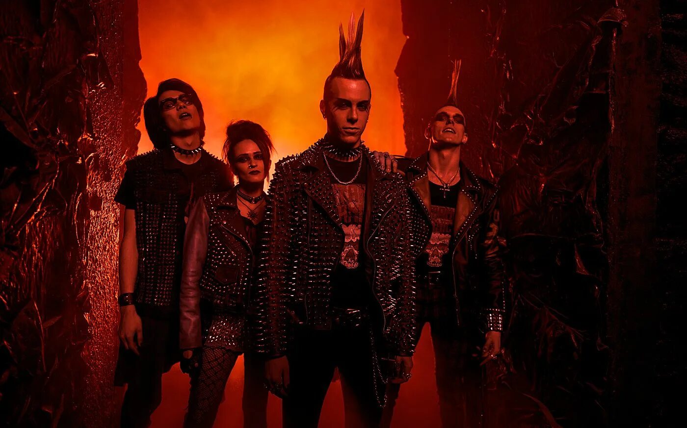 Шоу чадо из ада. Чадов из ада. Чадов из ада. Реалити шоу чадо из ада. Чадов из ада.