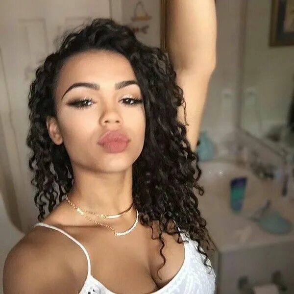 Lia love. Lia lovely. Lia lovely. Лиа уссади-лессер актриса. Lia love.