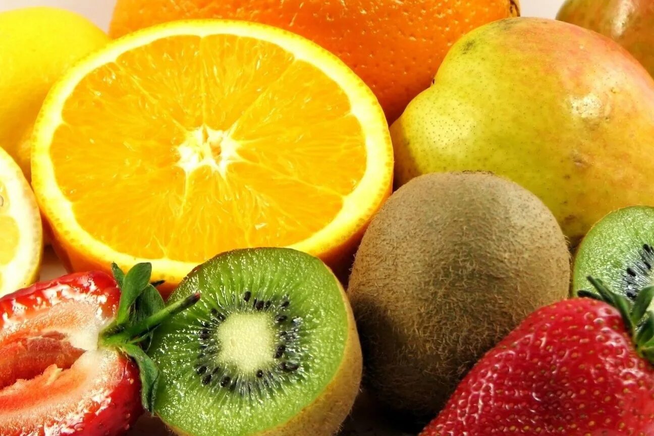 Овощи витамин ц. Фрукты. Кислые фрукты. Витаминки фрукты. Витамины в овощах и фруктах.